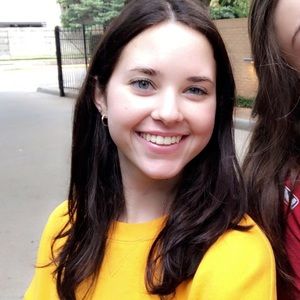 Meet your Posher, Olivia